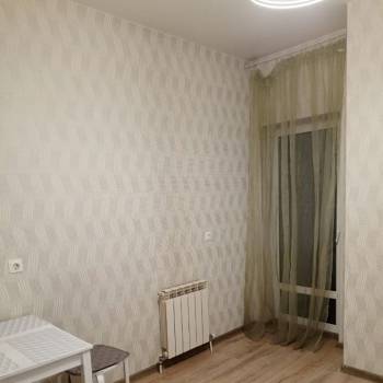 Продается 1-комнатная квартира, 42 м²