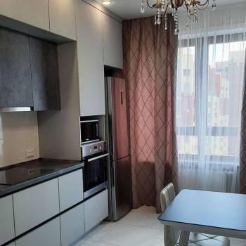 Сдается 2-х комнатная квартира, 62 м²