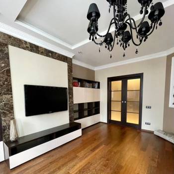 Сдается Многокомнатная квартира, 107 м²