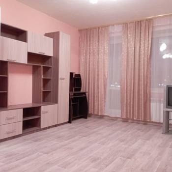 Сдается 1-комнатная квартира, 49 м²