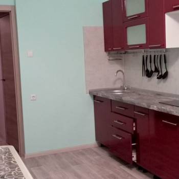 Сдается 1-комнатная квартира, 49 м²