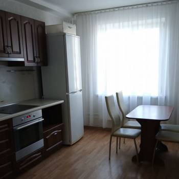 Сдается 1-комнатная квартира, 43 м²