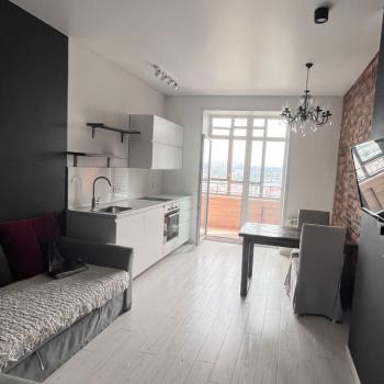 Продается 1-комнатная квартира, 44 м²