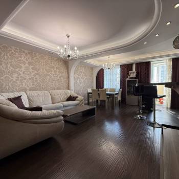 Продается Многокомнатная квартира, 100,3 м²