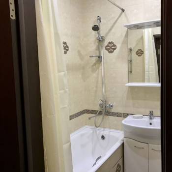 Сдается 1-комнатная квартира, 40 м²