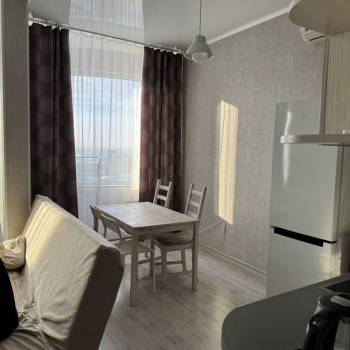 Сдается 1-комнатная квартира, 44 м²