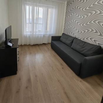 Сдается 1-комнатная квартира, 42 м²