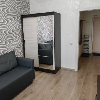 Сдается 1-комнатная квартира, 42 м²