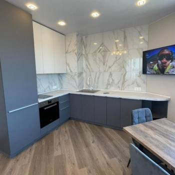 Сдается 1-комнатная квартира, 42 м²