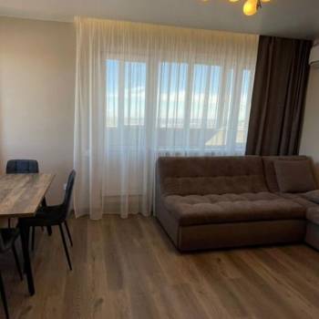 Сдается 1-комнатная квартира, 42 м²