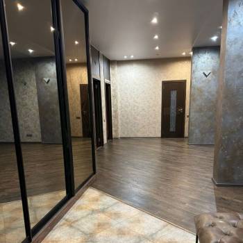 Продается Многокомнатная квартира, 146 м²