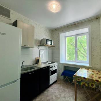 Сдается 1-комнатная квартира, 32 м²