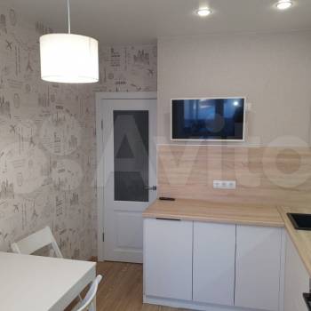 Сдается 1-комнатная квартира, 42 м²