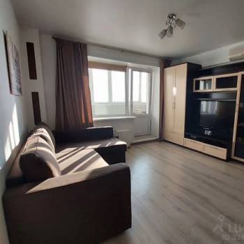 Продается 1-комнатная квартира, 37 м²