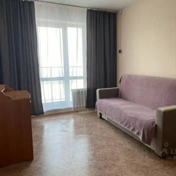 Продается 1-комнатная квартира, 42 м²