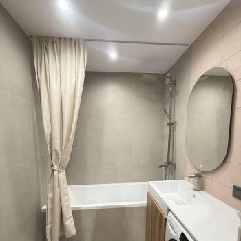 Продается 1-комнатная квартира, 48,9 м²