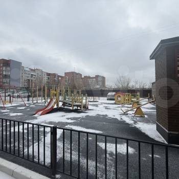 Продается 1-комнатная квартира, 38 м²