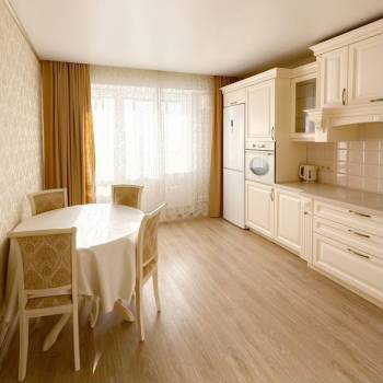 Сдается 1-комнатная квартира, 54 м²