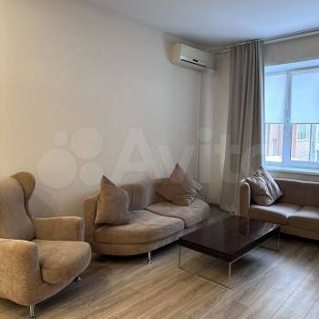 Сдается 2-х комнатная квартира, 80 м²