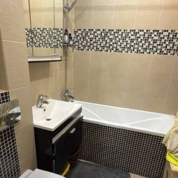 Продается 1-комнатная квартира, 45,7 м²