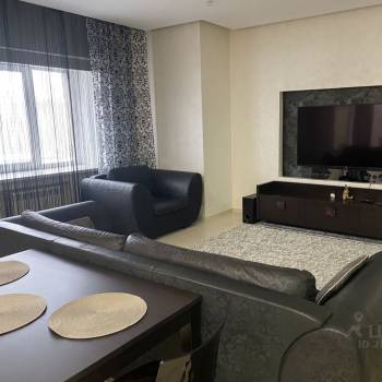 Сдается 2-х комнатная квартира, 75 м²