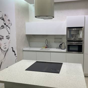 Сдается 2-х комнатная квартира, 75 м²