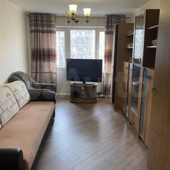 Сдается Многокомнатная квартира, 60 м²