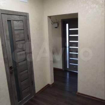 Продается 1-комнатная квартира, 56 м²