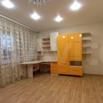 Сдается 2-х комнатная квартира, 76 м²