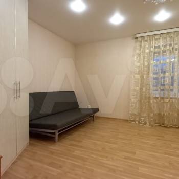 Сдается 2-х комнатная квартира, 76 м²