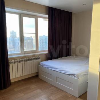 Сдается 1-комнатная квартира, 58 м²