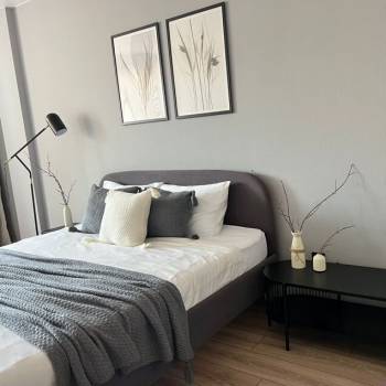 Продается 1-комнатная квартира, 42 м²