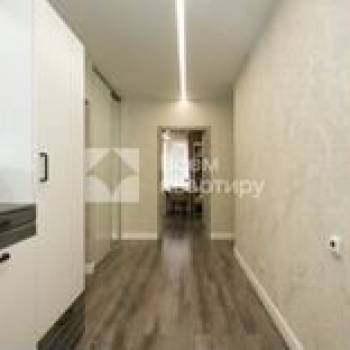 Продается 1-комнатная квартира, 38 м²