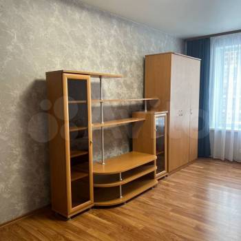 Сдается 1-комнатная квартира, 42 м²