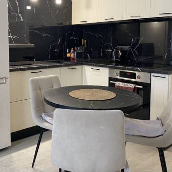 Сдается 1-комнатная квартира, 52 м²