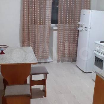 Сдается 1-комнатная квартира, 43 м²