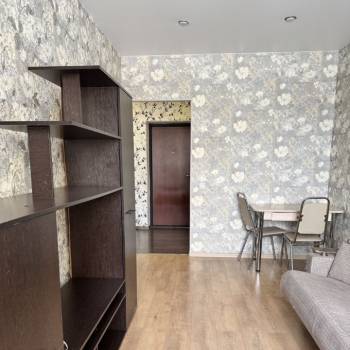 Сдается 1-комнатная квартира, 39 м²