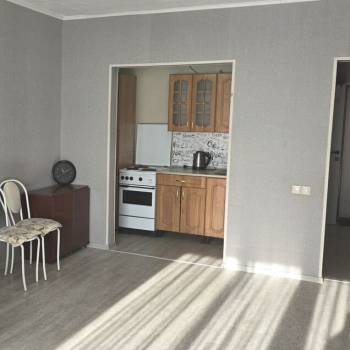 Продается 1-комнатная квартира, 39 м²