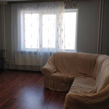 Сдается 2-х комнатная квартира, 76 м²