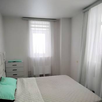 Сдается 2-х комнатная квартира, 77 м²