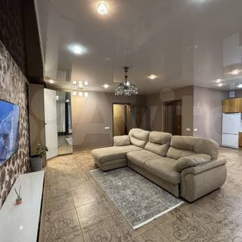 Сдается 1-комнатная квартира, 56 м²