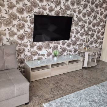 Сдается 1-комнатная квартира, 56 м²