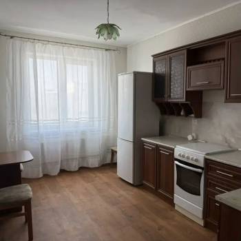Сдается 2-х комнатная квартира, 76,1 м²