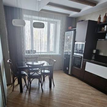 Продается 3-х комнатная квартира, 98,5 м²