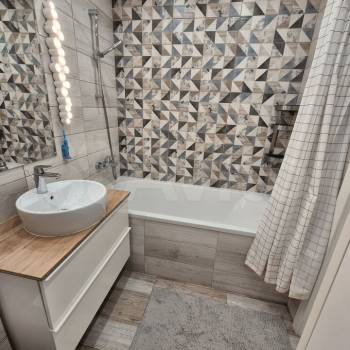 Продается 2-х комнатная квартира, 62 м²