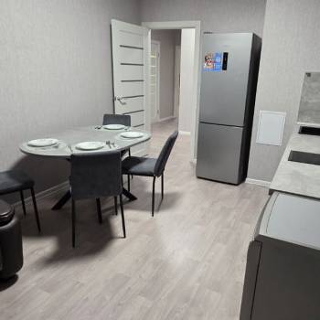 Сдается 2-х комнатная квартира, 56 м²