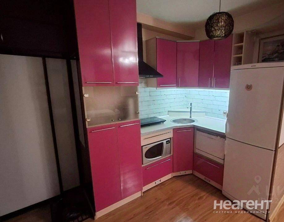 Сдаю студию, Кировский, ул. Серафимовича