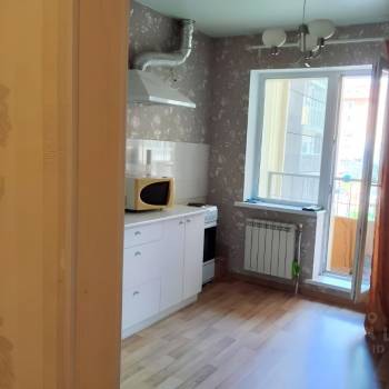 Сдается 1-комнатная квартира, 43 м²