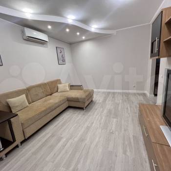 Сдается 2-х комнатная квартира, 53 м²