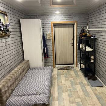 Продается 1-комнатная квартира, 169 м²